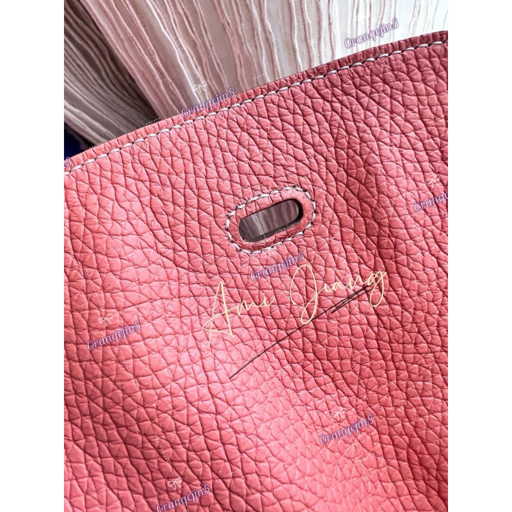 HERMES Lindy 34 Shoulder Bag Taurillon Clemence Crevette Palladium hardware - Picture 7 of 16